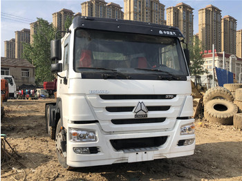 Тягач SINOTRUK Sinotruk truck: фото 1