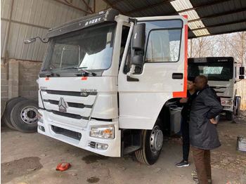 Тягач SINOTRUK howo tractors