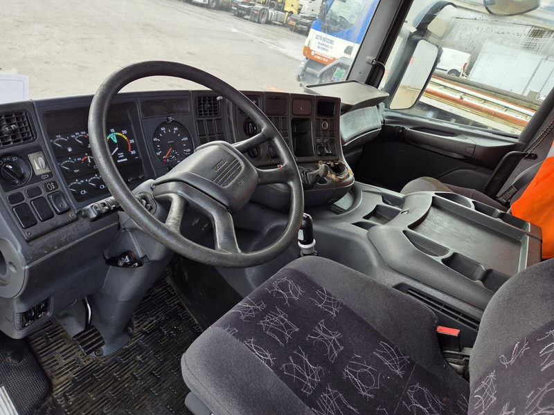 Тягач Scania 114 340