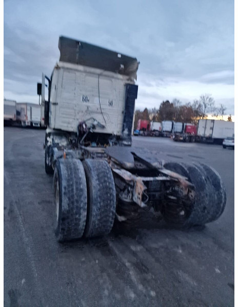 Тягач Scania 143M