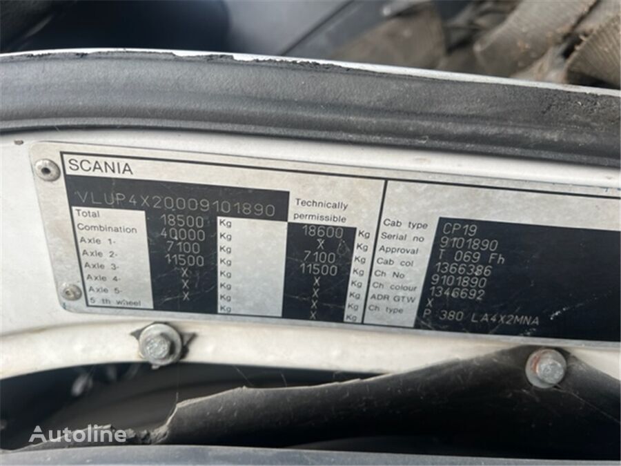 Тягач Scania P380: фото 11