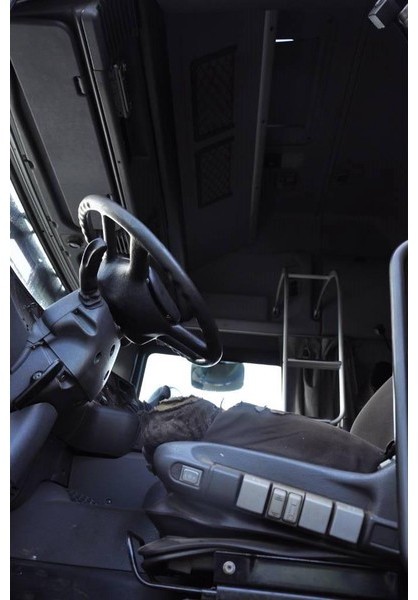 Тягач Scania R124 GB6X4NA 470: фото 7