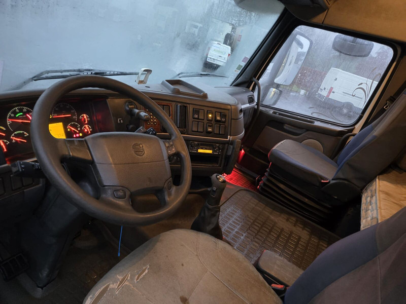 Тягач Volvo FH12 460 - Voith