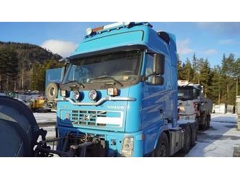 Тягач Volvo FH520 6x2 brøyterigget trekker