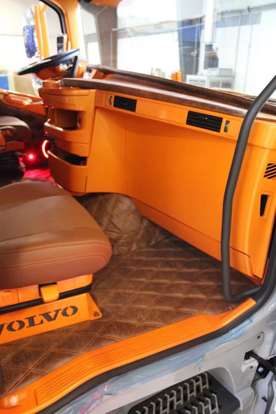 Тягач Volvo FH 500 Special interior. Air / Air suspension: фото 2