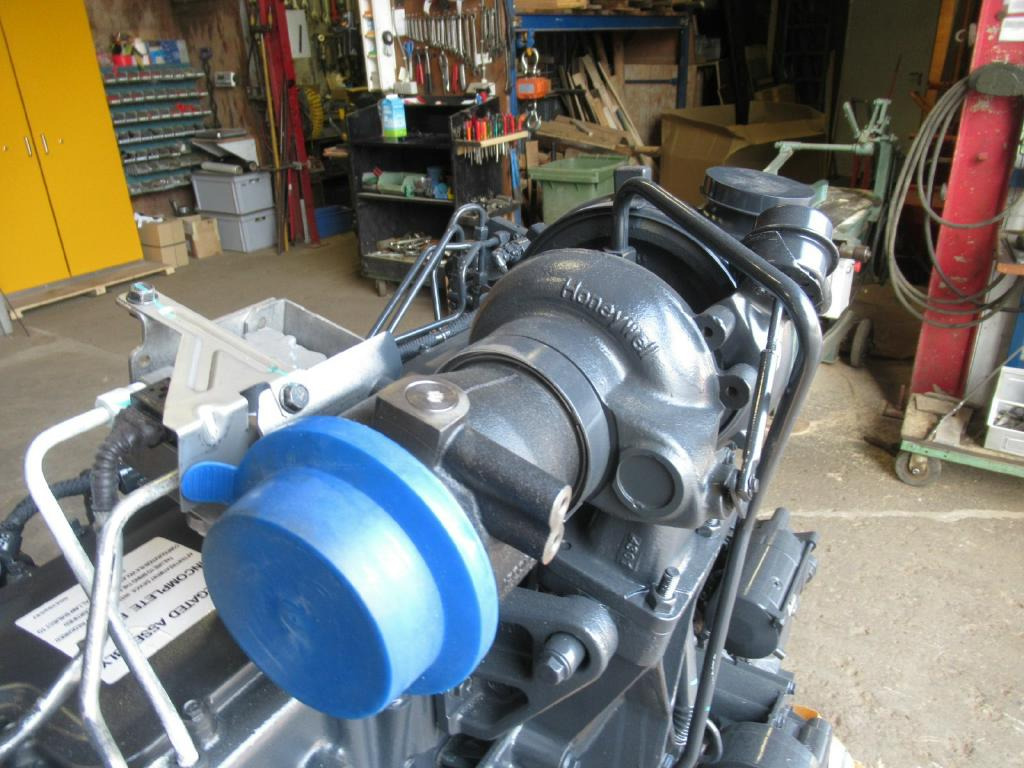 Новый Двигатель для Строительной техники Cnh F2CFE613G*B001 -: фото 2