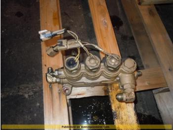 Fiat Hitachi FH 200.2 - Spare Parts - Запчасти