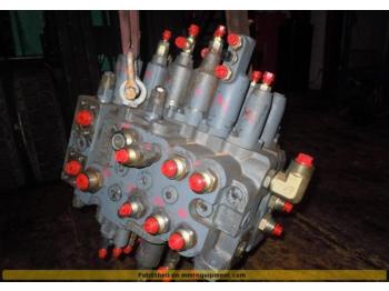 New Holland E385 - Distributor - Гидравлика