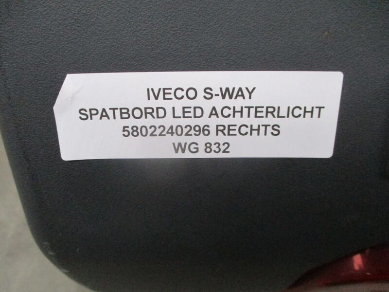 Задний фонарь для Грузовиков Iveco 5802240296 //41299389/ 41299388 RECHTS LAMP EN SPATBORSMET LED S WAY MODEL 2021: фото 3