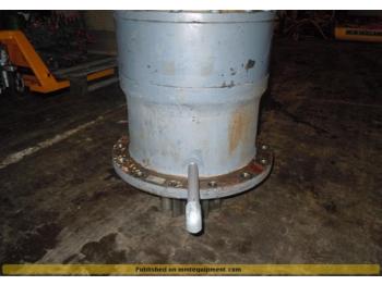 New Holland E385 - Swing Drive - Запчасти