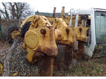 RIPPER KOMATSU D85E21 - Запчасти