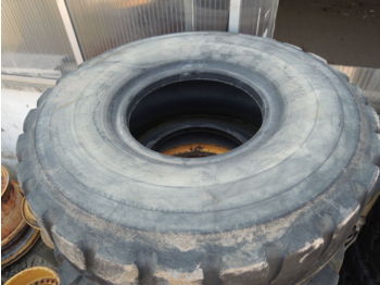 Goodyear 23.5R25 - Шина