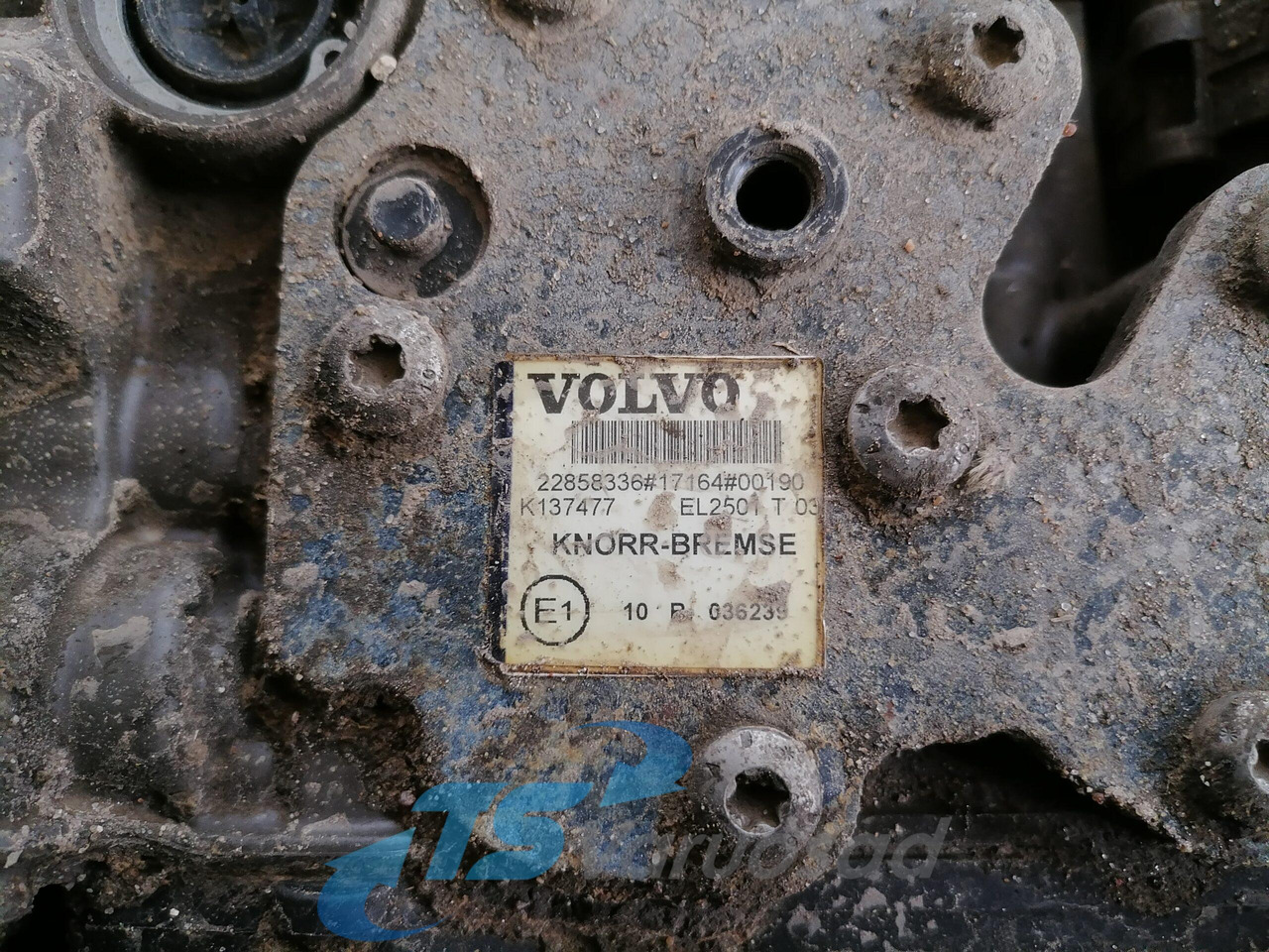 Тормозной клапан для Грузовиков Volvo Air dryer 22858336: фото 3