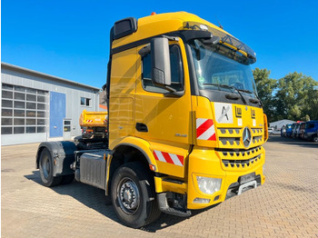 Mercedes-Benz Arocs 1845 4x4 HAD *Kipphyd. Euro 6 Blatt/Luft - Тягач: фото 1
