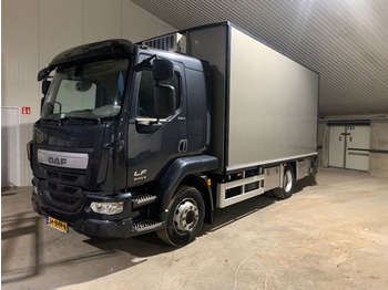 DAF LF 220 Veewagen met laadlift livestock ( slachtwagen - noodslachttruck - vlees ) - Грузовик для перевозки животных: фото 1