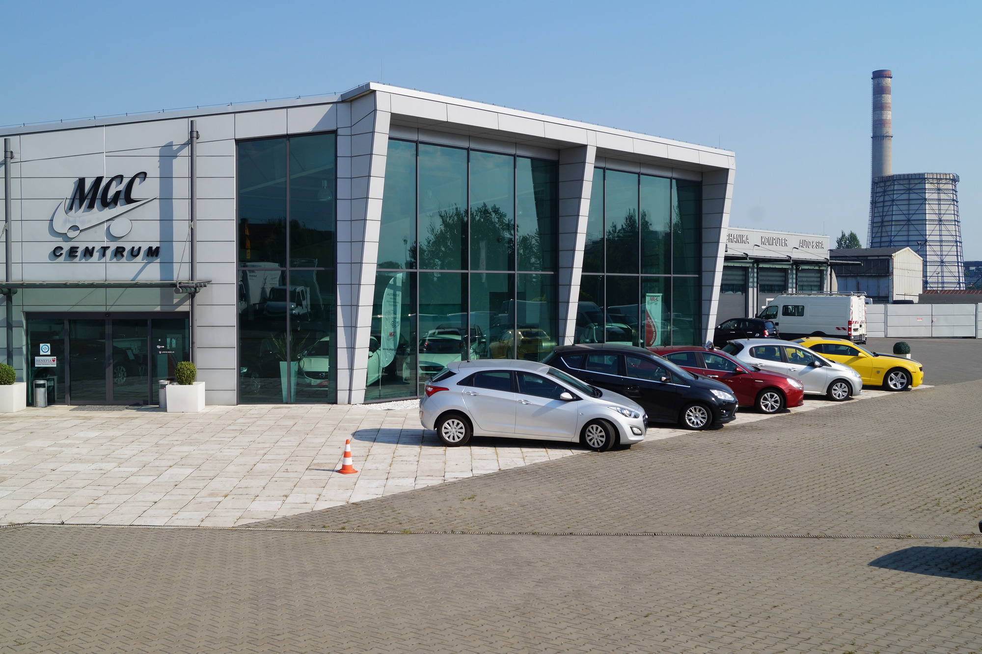 MGC CENTRUM SAMOCHODOW DOSTAWCZYCH - Автобусы undefined: фото 1