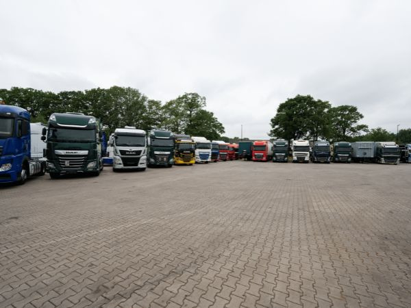 Hesselink Trucks B.V. - Сельскохозяйственная техника undefined: фото 5