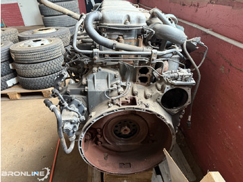 : фото в шапке страницы