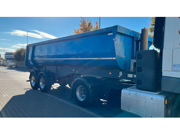 : фото в шапке страницы