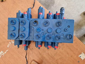 : фото в шапке страницы