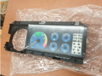 : фото в шапке страницы