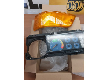 : фото в шапке страницы