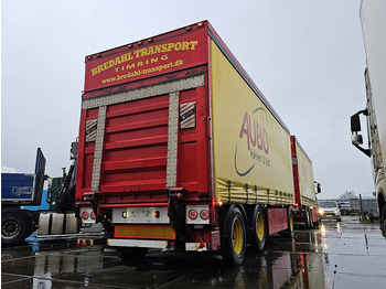 : фото в шапке страницы