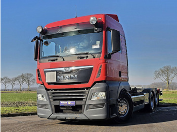 : фото в шапке страницы