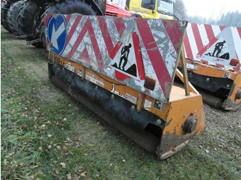 : фото в шапке страницы