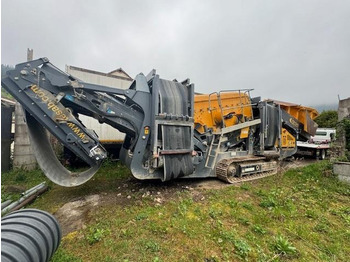 : фото в шапке страницы