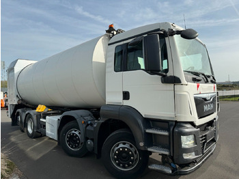 : фото в шапке страницы