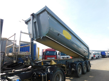 : фото в шапке страницы