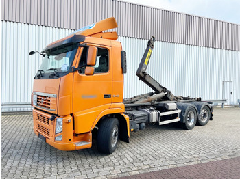 : фото в шапке страницы