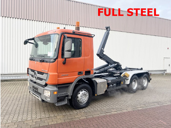 : фото в шапке страницы