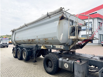 : фото в шапке страницы