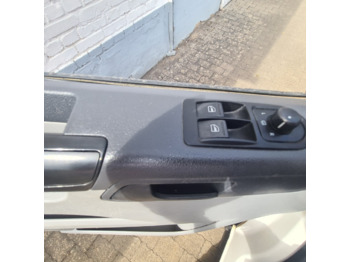 Volkswagen T5 2.0 TDI T5 2.0 TDI, Krankenwagen в лизинг Volkswagen T5 2.0 TDI T5 2.0 TDI, Krankenwagen: фото 5