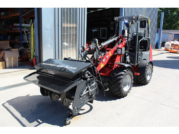 : фото в шапке страницы