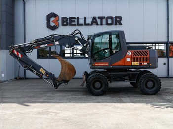 : фото в шапке страницы