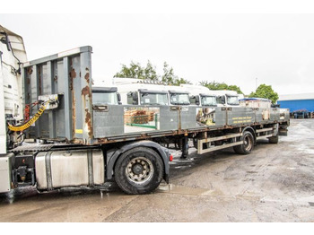 : фото в шапке страницы