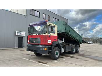 : фото в шапке страницы