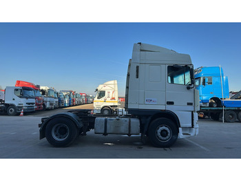 DAF XF 95.380 (EURO 2 / POMPE MANUELLE / MANUAL PUMP / BOITE MANUELLE / MANUAL GEARBOX) в лизинг DAF XF 95.380 (EURO 2 / POMPE MANUELLE / MANUAL PUMP / BOITE MANUELLE / MANUAL GEARBOX): фото 4