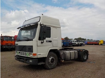 Тягач Volvo FL 10-360 Globetrotter (MANUAL PUMP / MANUAL GEARBOX): фото 1 Тягач Volvo FL 10-360 Globetrotter (MANUAL PUMP / MANUAL GEARBOX): фото 1