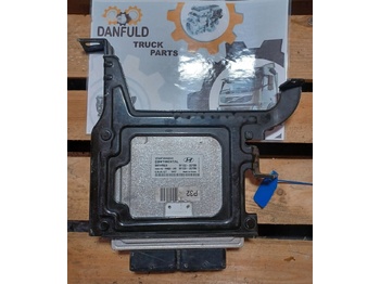 : фото в шапке страницы