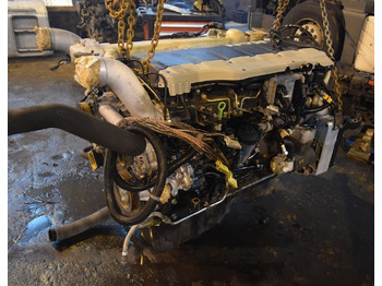 : фото в шапке страницы