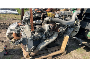 : фото в шапке страницы