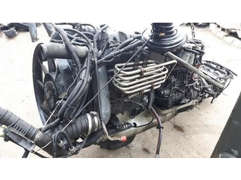 : фото в шапке страницы