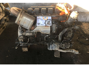 : фото в шапке страницы