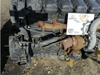 : фото в шапке страницы