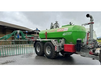 : фото в шапке страницы