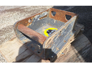 D&A 7V attachment plate  for hydraulic breaker в лизинг D&A 7V attachment plate  for hydraulic breaker: фото 3
